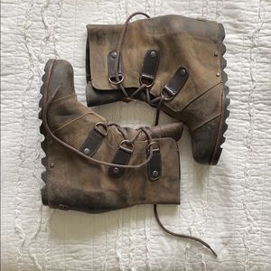 SOREL BOOTS